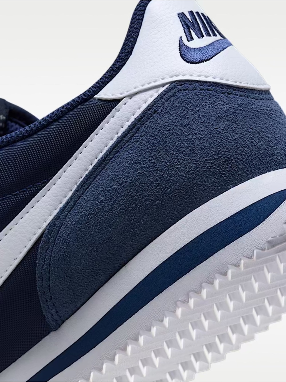 Nike Classic Cortez Navy White Sneaker - Picture 3 of 14
